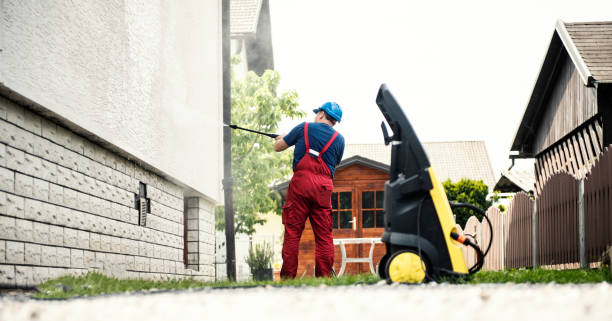 Best Animal Enclosure Cleaning  in Bushland, TX